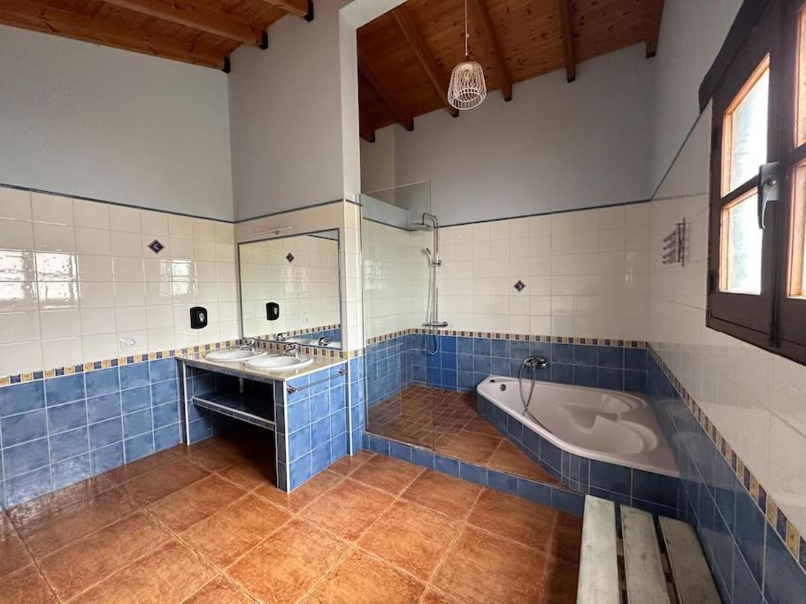 Villa With Pool In The Centre Of Fuerteventura Antigua  Exterior photo